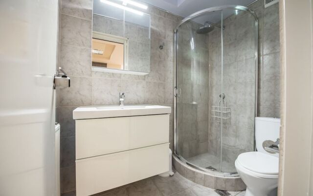 Spacious Aristotelous Penthouse