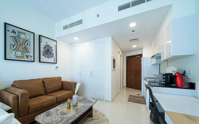 Viridis Residence Cozy Studio Living