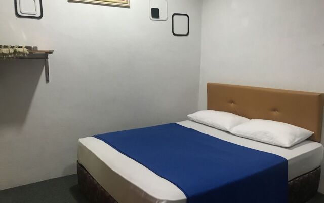 OYO 897799 Jembal Dynasty Inn