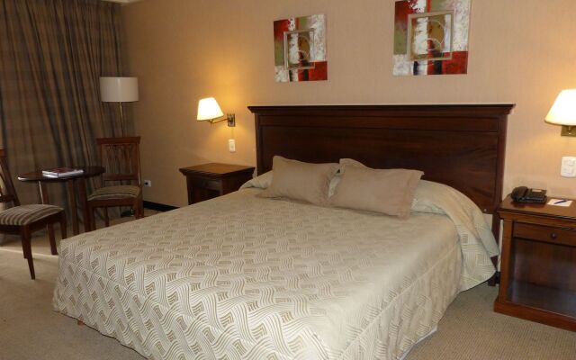 Howard Johnson by Wyndham Resort Pilar