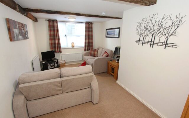 Commonhall Apartments - Character - City Centre - Three Storey