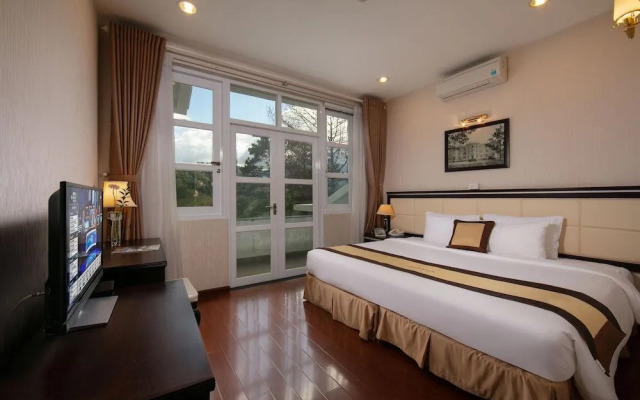 SAM Tuyen Lam Golf & Resorts