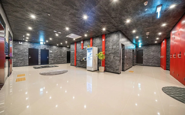 Hwaseong Hotel and You
