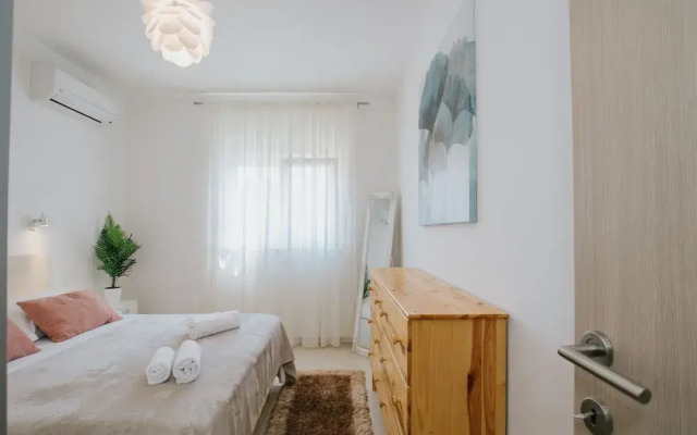 Scenic Sea View Apartment Trogir