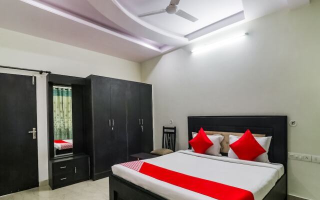 OYO 26863 Raj Villa