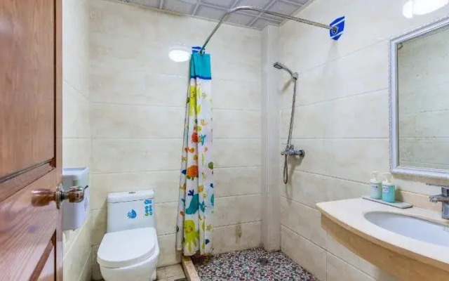 Zhoushan Donghai Hostel