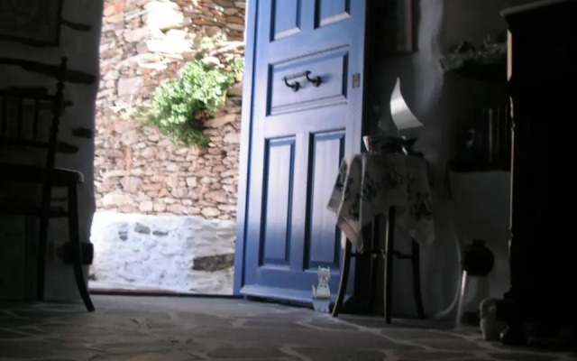 3-Level Doll House In Kea Ioulida/Chora Cyclades