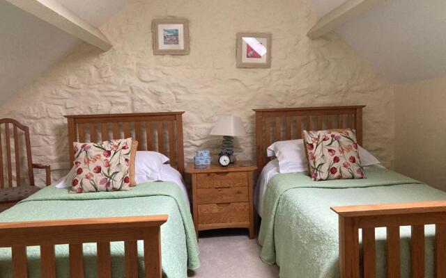 Courtyard Apartment