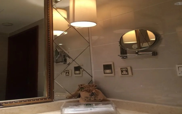 Chengdu Xinliang Hotel