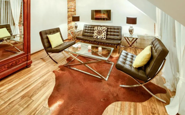 Folwark Białych Bocianów