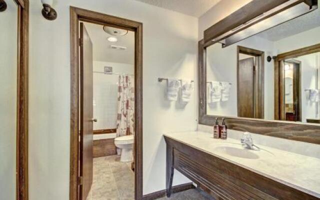 Sf204 Snowflake Condo