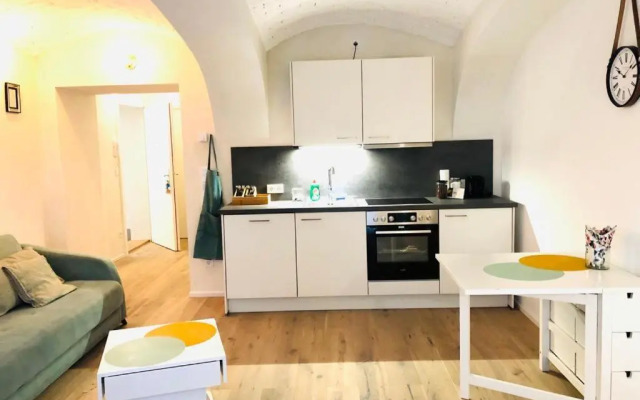 Atelier - Apartment with Garden