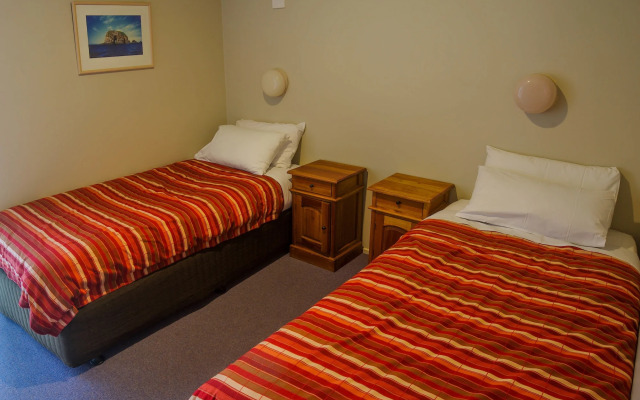Bruny Island Escapes and Hotel Bruny
