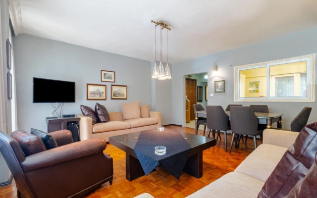 Lovely Flat Near Popular Attractions in Kadikoy
