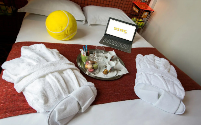 Hotel Olympic Paris Boulogne by Patrick Hayat