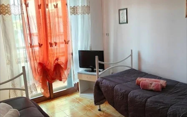 Room in Apartment - La Palma Double Room With Balcony Lapalmarooms