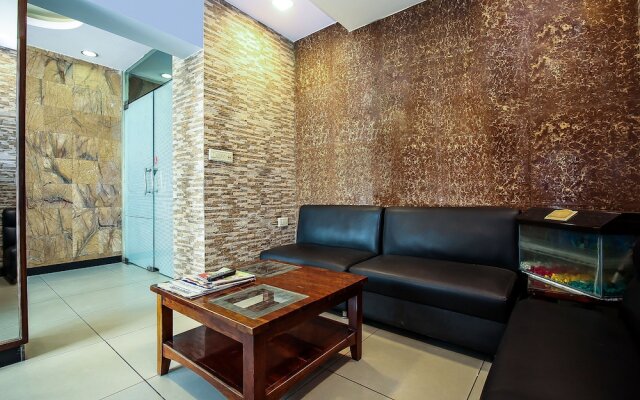 OYO 16382 Hotel Sinjara