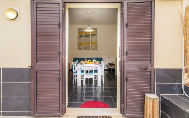 Distefano House Close To Sea