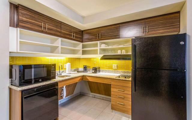 MainStay Suites Bowling Green North