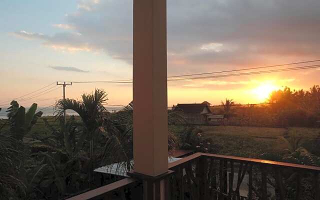 Kelapa Surf Villa