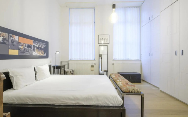 Magnificent 2 bedroom duplex + terrace Ixelles