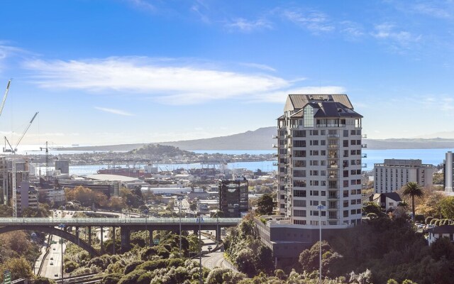 Modern Apartment With Amazing Views
