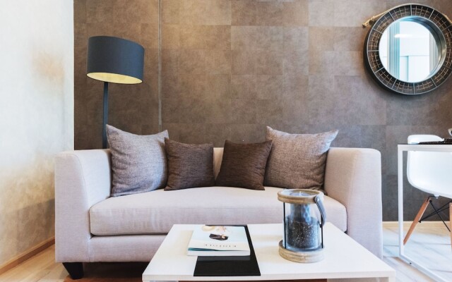 Favstay - The Base Uptown Phuket