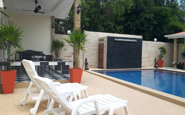 Mangoes Guesthouse