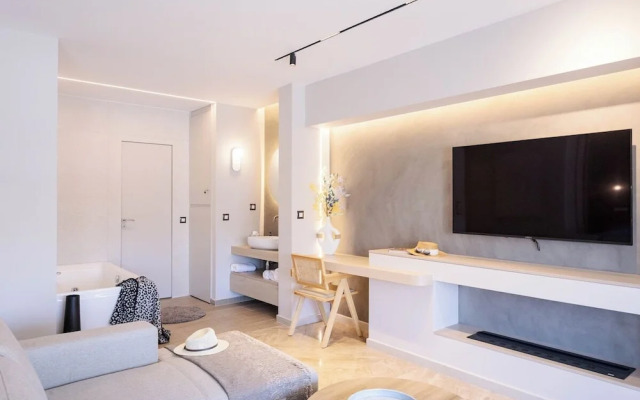 Kira Elegant City Nest