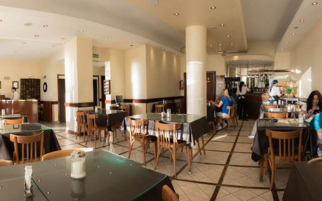 Kings Hotel
