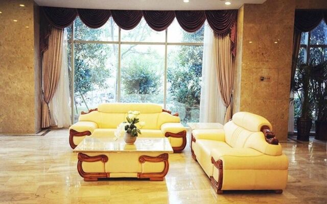 Warmjoy Majesty Hotels