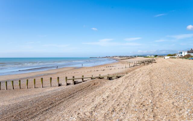 Escape to Paradise at Pevensey Bay Holiday Park