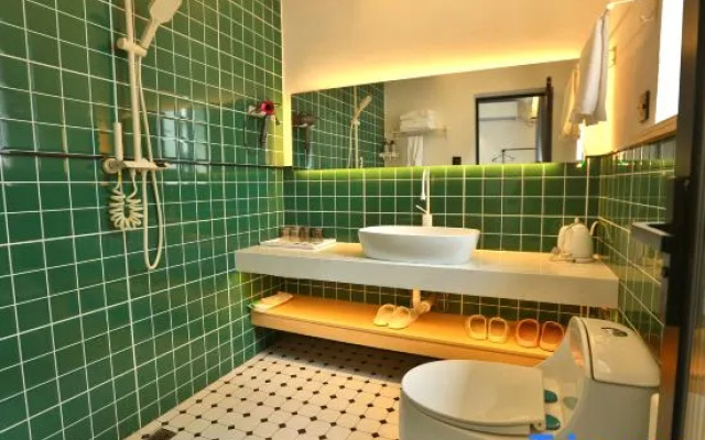 Leshan Futai Homestay (Zhanggong Bridge) – Bathroom – Leshan