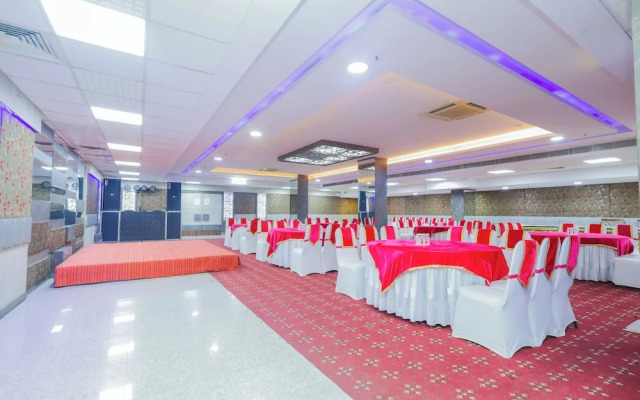 Hotel Hyphen Noida