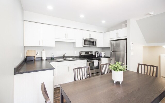 Modern 3 Bedrooms Townhouse in Southpoint