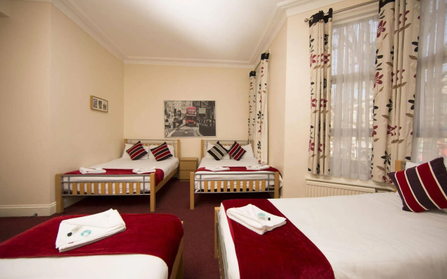 Saba Hotel