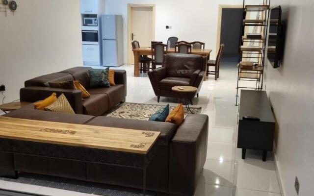 Luxurious 3-bed Apartment in Cantonments, Accra