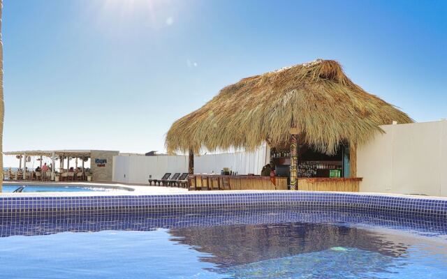 Hotel Esmeralda Beach Resort