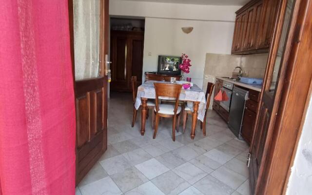 Apartman Jovan2,on the beach with free Wi-Fi