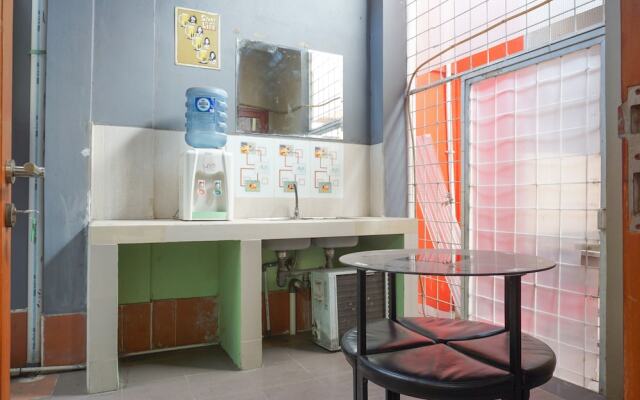 Residences by RedDoorz near Kemang Square