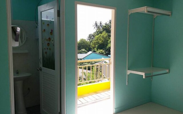OYO 1109 Mata Phuket Apartment