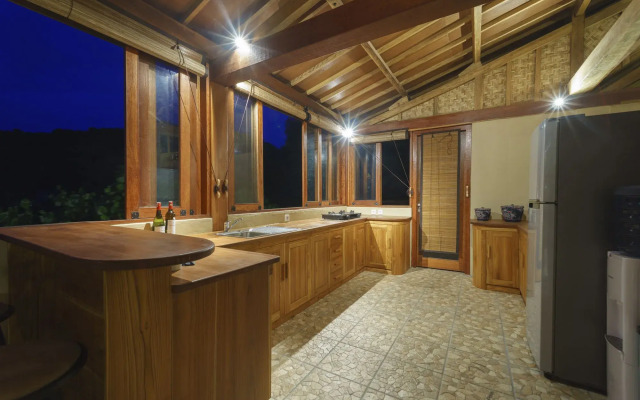 Bruce's Hideout Lombok