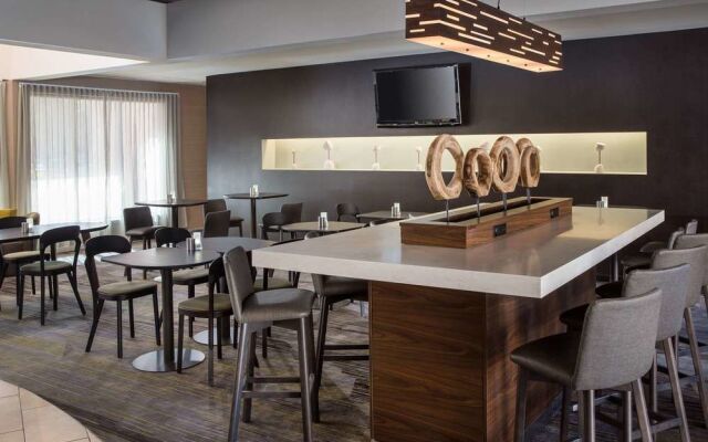 Courtyard Phoenix Airport