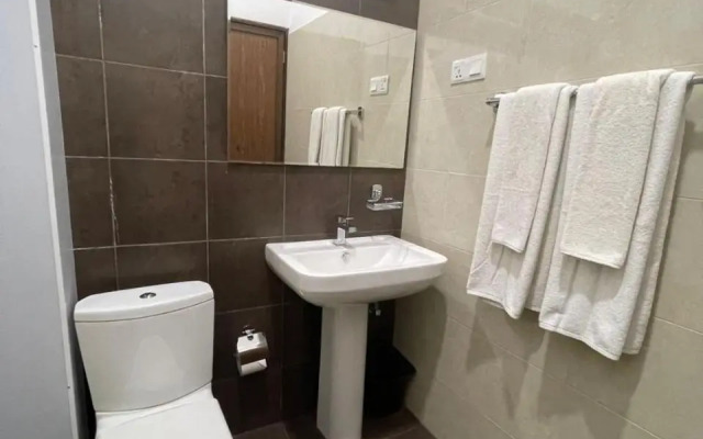 Hikka Holiday Inn