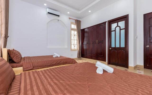 Ruby Villa F1