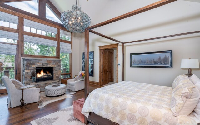 THE Pinnacle by Exceptional Stays