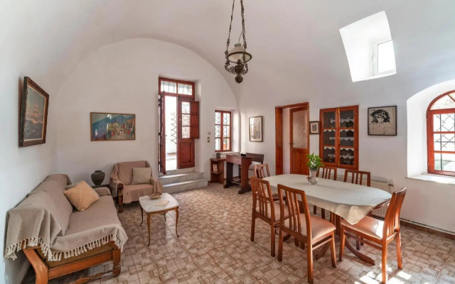 Traditional 3 bedroom house in the Old Town