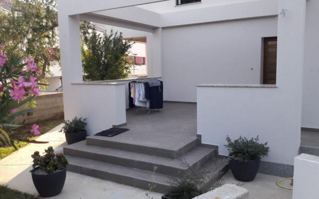 Mari - Close to the sea & Parking - A3