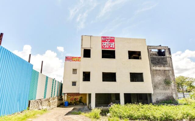 SPOT ON 61720 Hotel Sainidhi