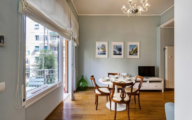 Light Apartment in Albaro by Wonderful Italy